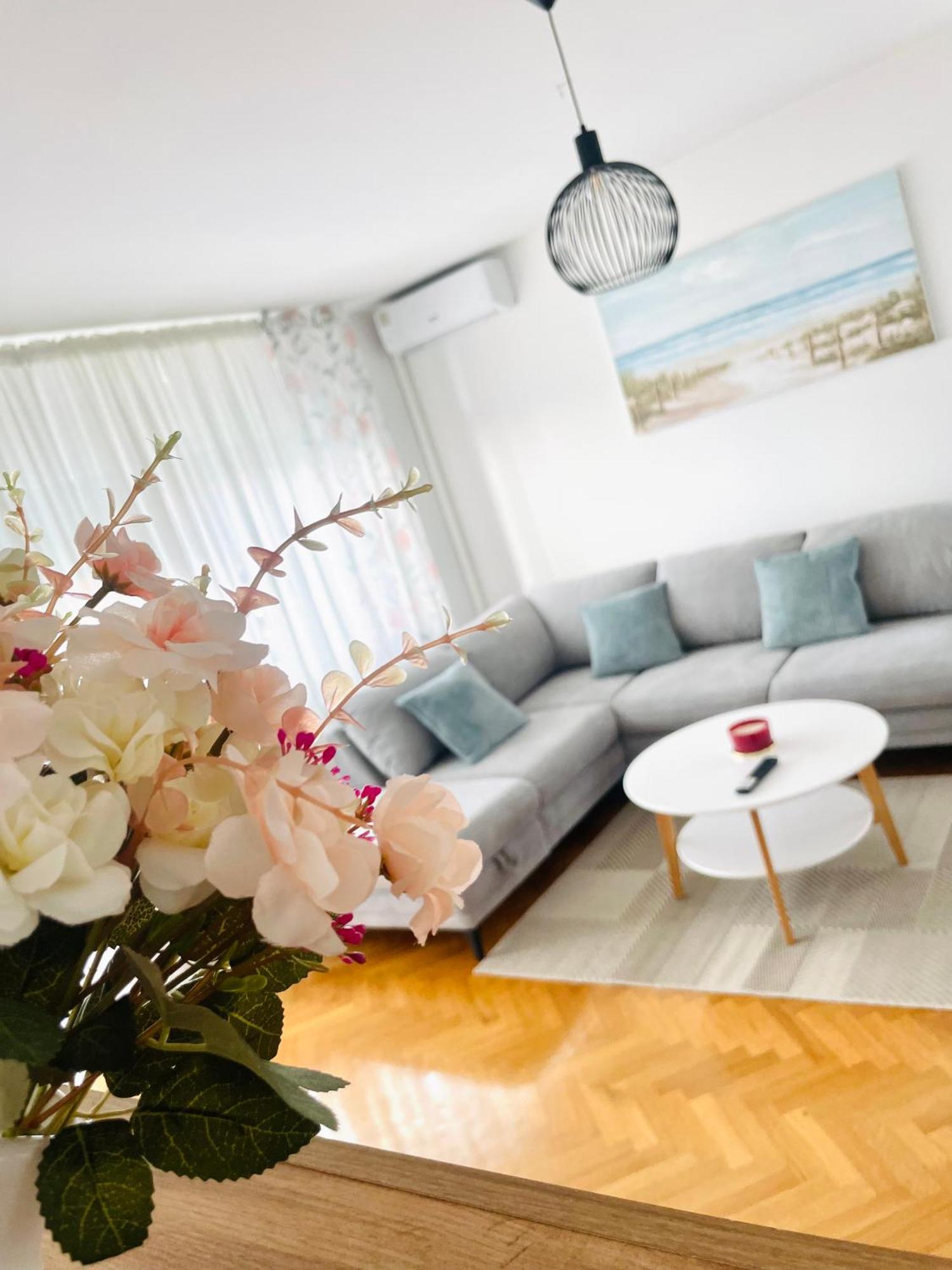 Apartman Bago Deluxe Near Zagreb Airport Velika Gorica Eksteriør billede